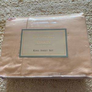 NEW king size sheet set 500 thread count peach